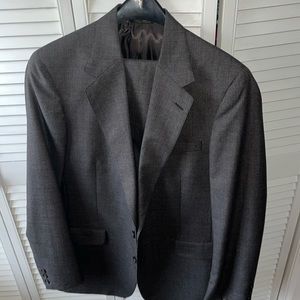 Classic Doncaster Men’s suit, size 42L(?), straight pant legs, nice casual grey